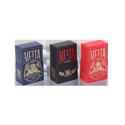 Un buen precio. Tarjetas de juego de acabado mate cuadrado personalizado con bordes de colores en línea